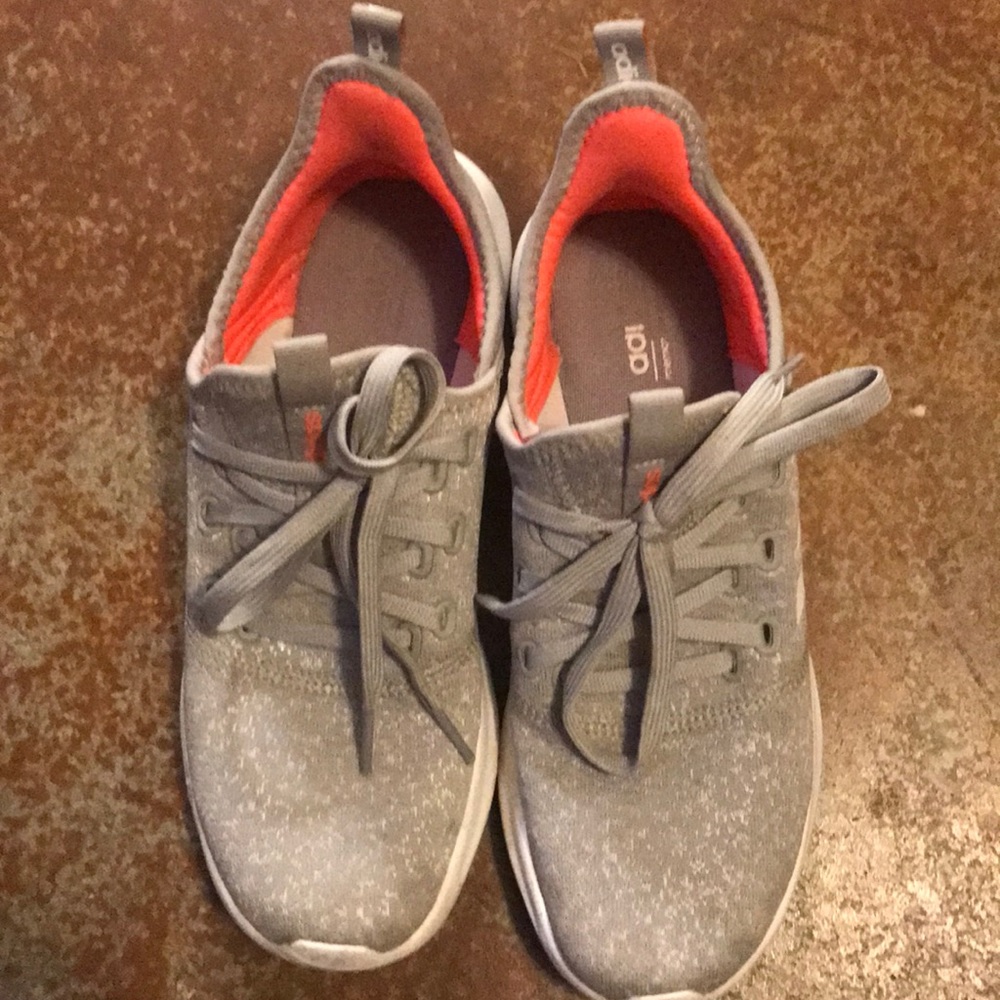 Gray Adidas tennis shoes